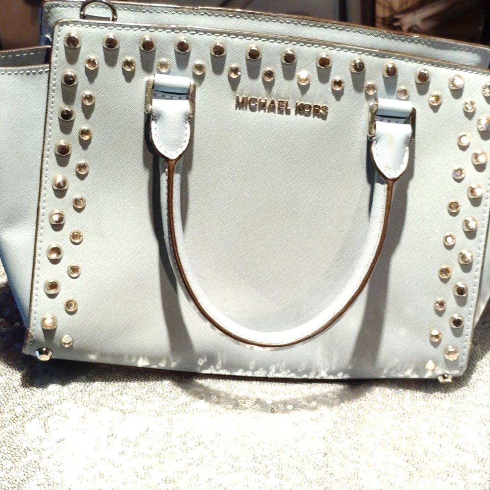 ❤️Baby blue MK medium purse❤️